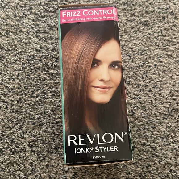 Revlon Ionic Styler Pink Frizz Control Compact Travel Size Hair Dryer - Picture 2 of 4